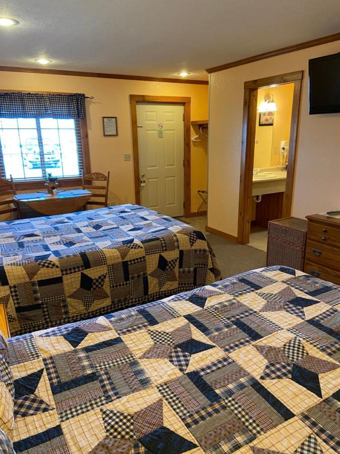 The Garrett Motel